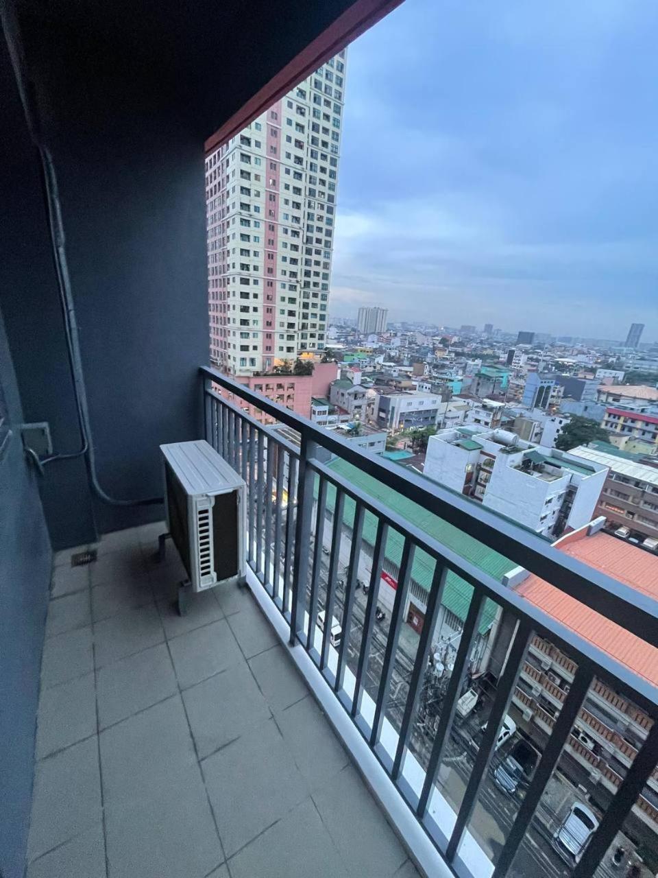 Red Residences Chino Roces Makati Makati City Exteriér fotografie