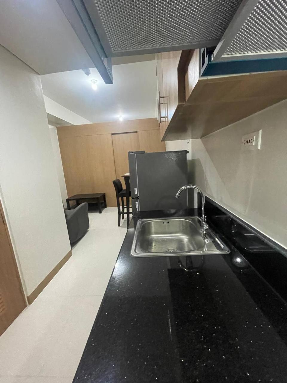 Red Residences Chino Roces Makati Makati City Exteriér fotografie